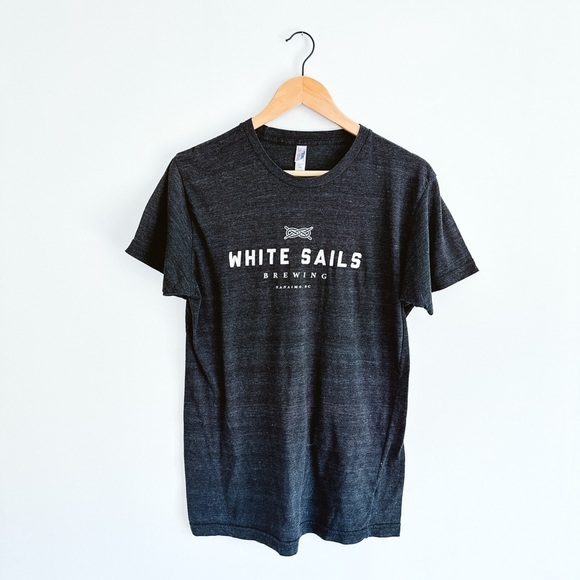 White Sails Brewing T-Shirt Unisex Size Medium - Picture 1 of 3